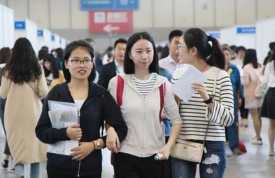 2022高考生有福了,报考这类大学不仅免学费,毕业还有"铁饭碗"