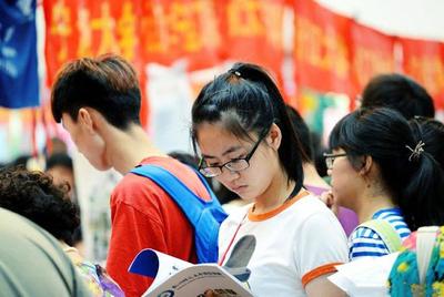 民办大学有多"拿不出手"?近千名新生主动弃学
